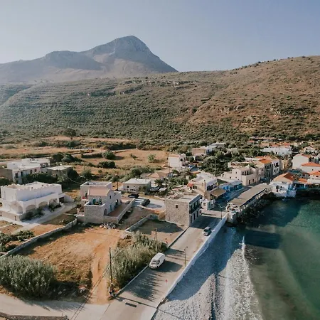 George Seafront Apartament Néon Oítilon