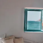 Appartement George Seafront Néon Oítilon