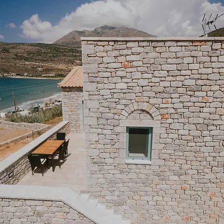 George Seafront * Néon Oítilon