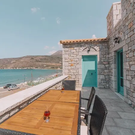 George Seafront Apartment