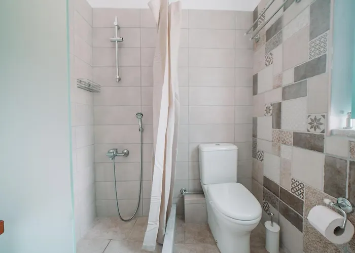 George Seafront Néon Oítilon