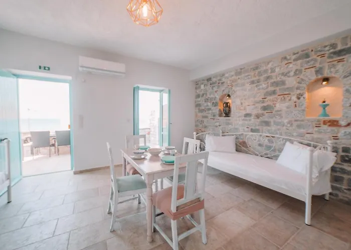 George Seafront Néon Oítilon